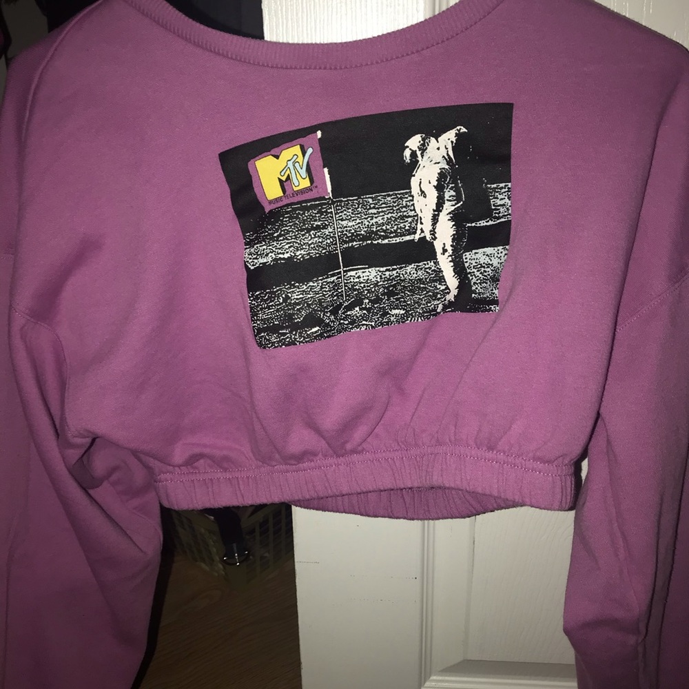 Crop top sweater MTV purple